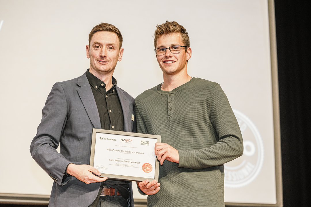 BCITO_Grad_250516_175